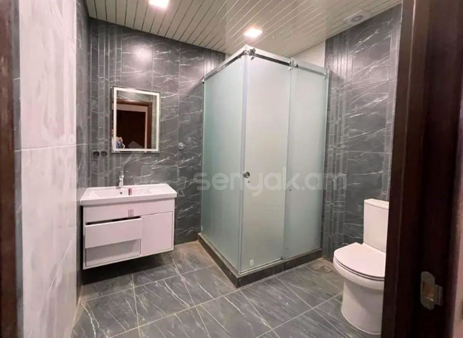 3 Սենյականոց Բնակարան Նորակառույցում, 90քմ, 14/14 հարկ, Կապիտալ Վերանորոգված, Կահավորված, Արևկող