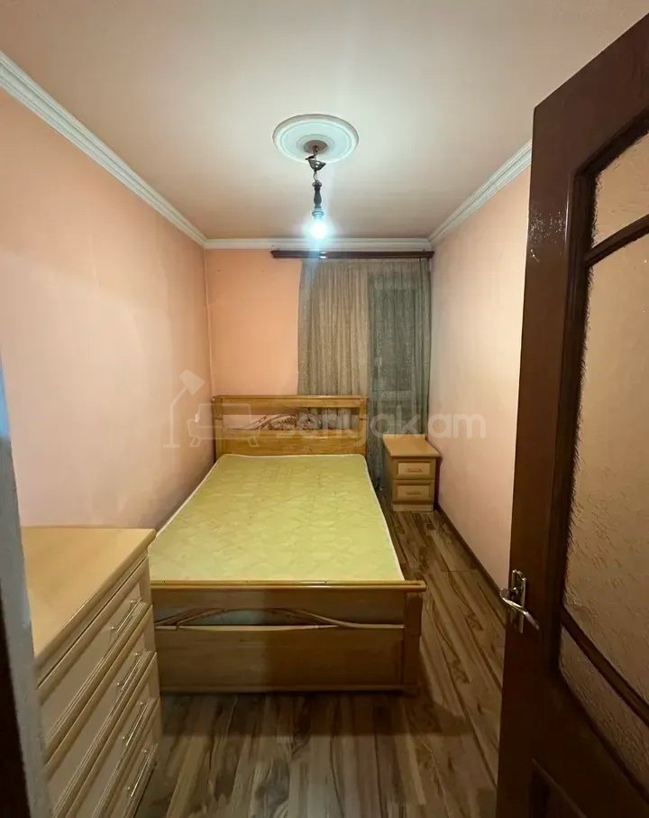 2 Սենյականոց Բնակարան Քարե Շենքում, 45քմ, 3/5 հարկ, Նորմալ Վիճակում