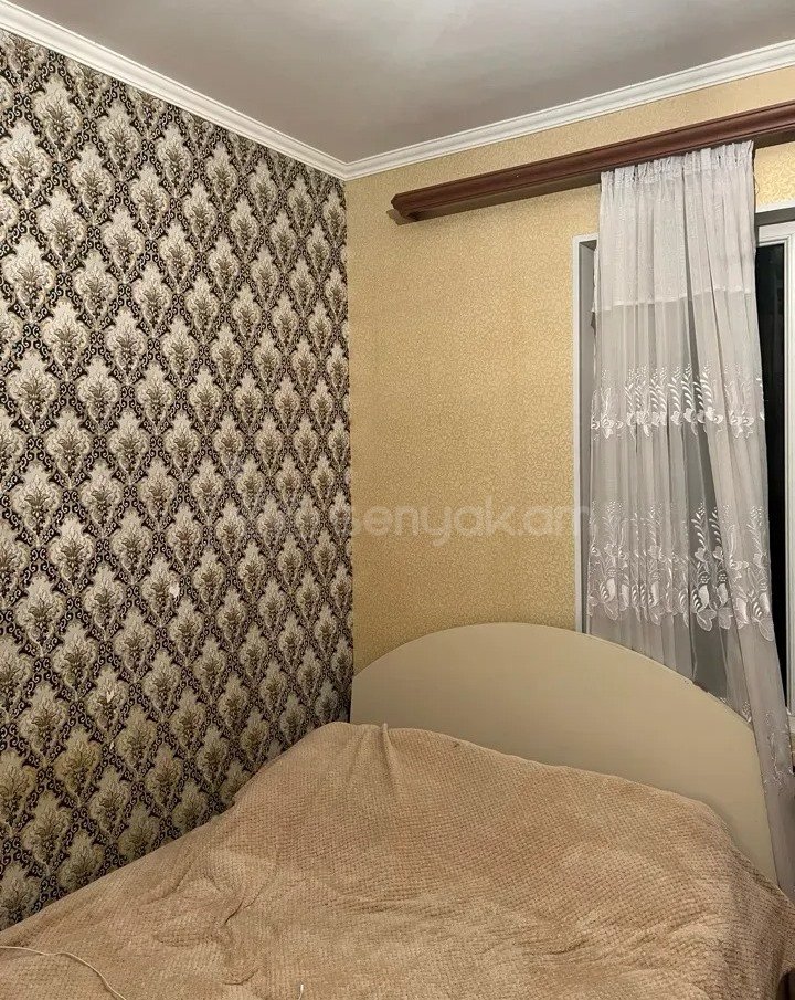 4 Սենյականոց Բնակարան, 90քմ, 8/9 հարկ, Նորմալ Վիճակում