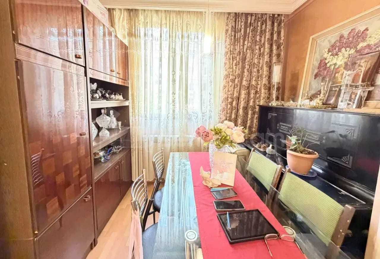 3 Սենյականոց Բնակարան, 72քմ, 3/5 հարկ, Կապիտալ Վերանորոգված