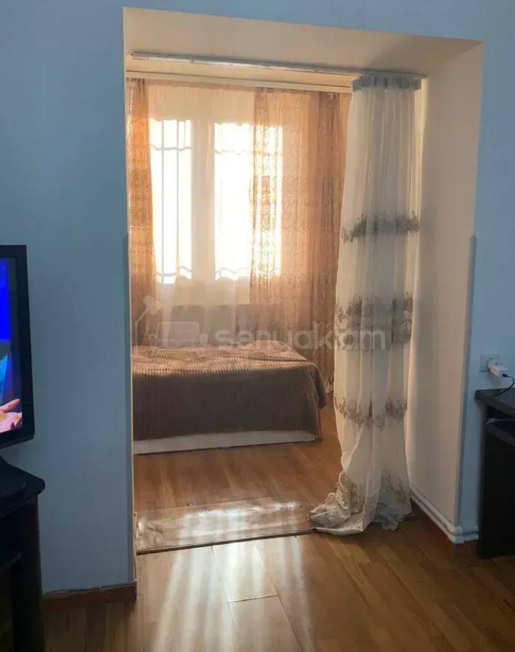 3 Սենյականոց Բնակարան Քարե Շենքում, 51քմ, 1/4 հարկ, Կոսմետիկ Վերանորոգված, Կահավորված