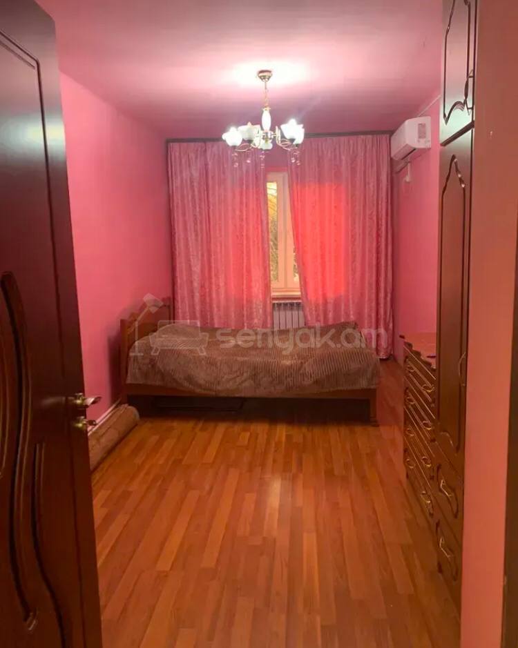 3 Սենյականոց Բնակարան Քարե Շենքում, 51քմ, 1/4 հարկ, Կոսմետիկ Վերանորոգված, Կահավորված