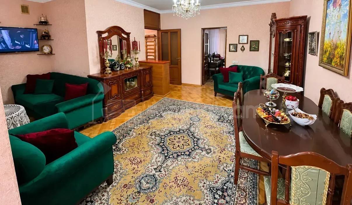 2 Սենյականոց Բնակարան Քարե Շենքում, 56քմ, 3/5 հարկ, Կապիտալ Վերանորոգված, Կահավորված