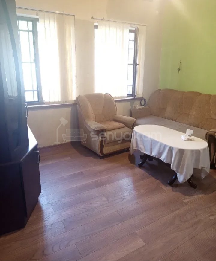 2 Սենյականոց Բնակարան Քարե Շենքում, 57քմ, 1/1 հարկ, Նորմալ Վիճակում, Կահավորված