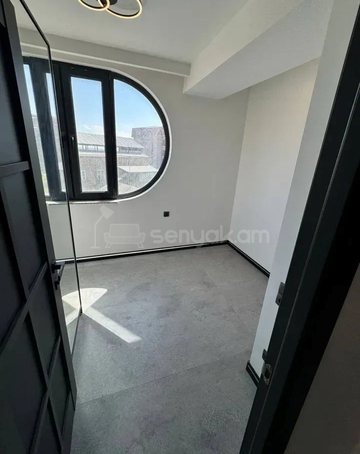 3 Սենյականոց Բնակարան, 50քմ, 2/14 հարկ, Կապիտալ Վերանորոգված