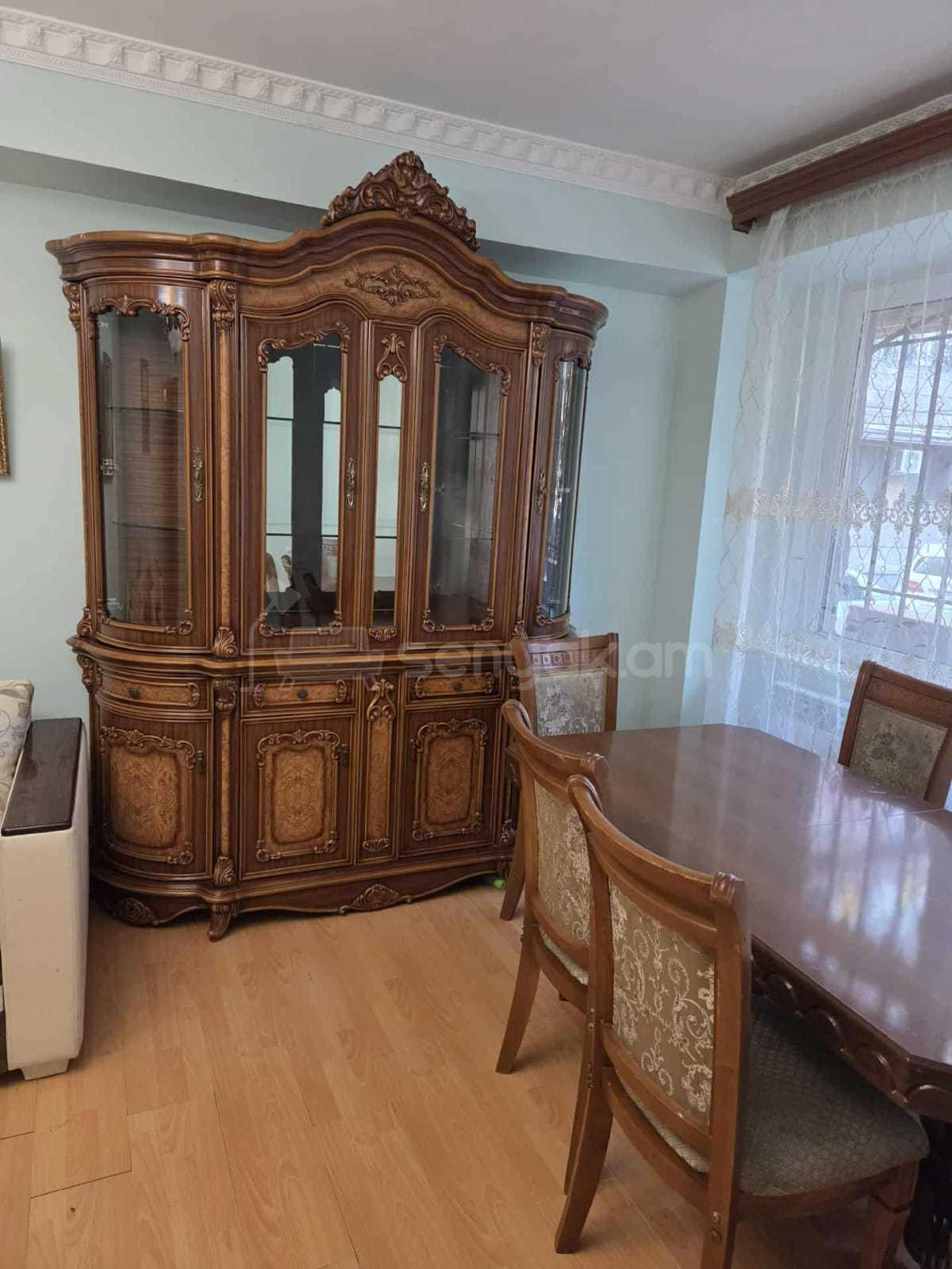 3 Սենյականոց Բնակարան, 80քմ, 1/14 հարկ, Նորմալ Վիճակում, Կահավորված