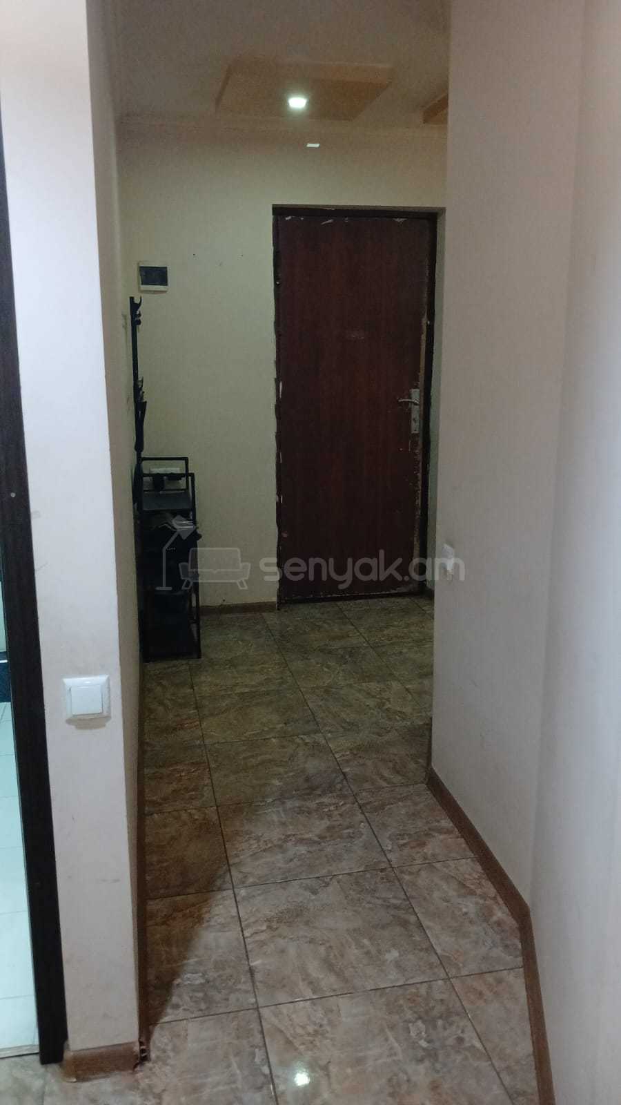 2 Սենյականոց Բնակարան Քարե Շենքում, 52քմ, 4/5 հարկ, Կոսմետիկ Վերանորոգված, Կահավորված, Արևկող