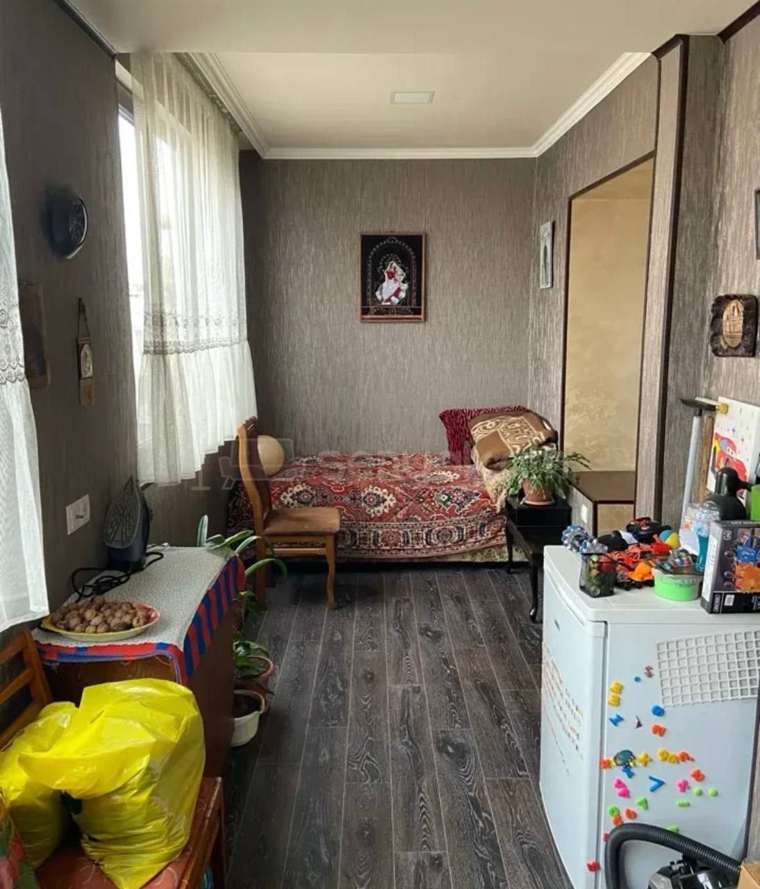 3 Սենյականոց Բնակարան Քարե Շենքում, 79քմ, 5/5 հարկ, Կոսմետիկ Վերանորոգված