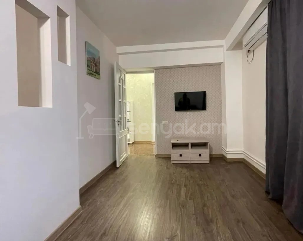 2 Սենյականոց Բնակարան, 41քմ, 12/14 հարկ, Կապիտալ Վերանորոգված, Կահավորված, Արևկող