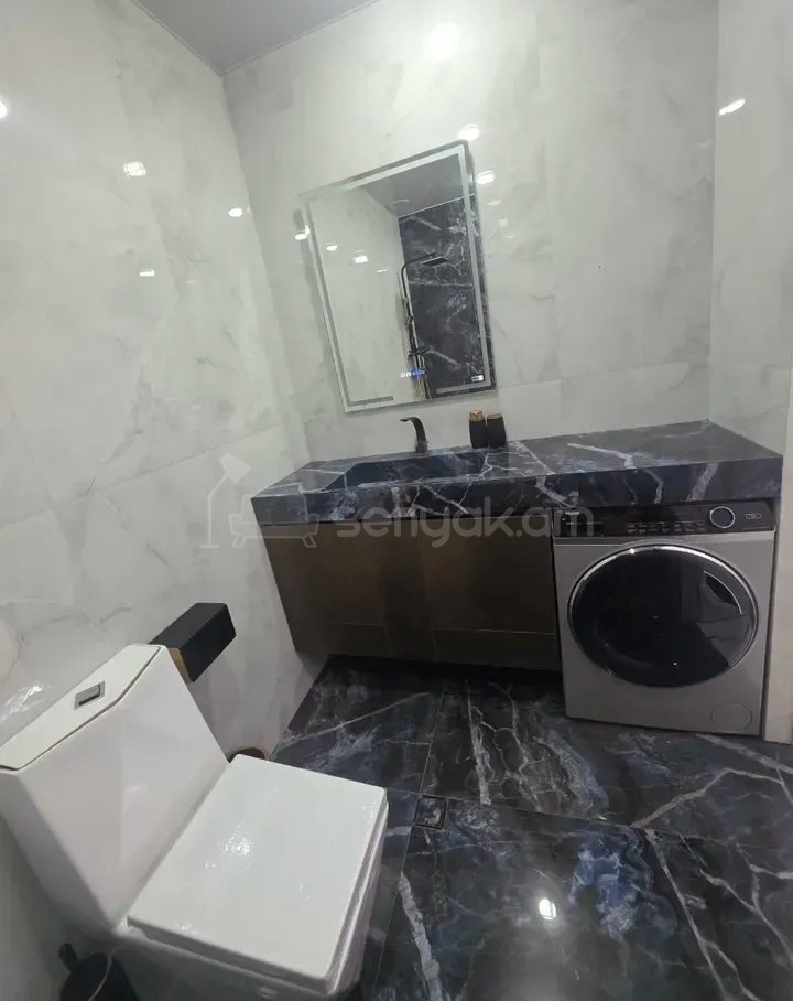 2 Սենյականոց Բնակարան Նորակառույցում, 60քմ, 2/14 հարկ, Կապիտալ Վերանորոգված