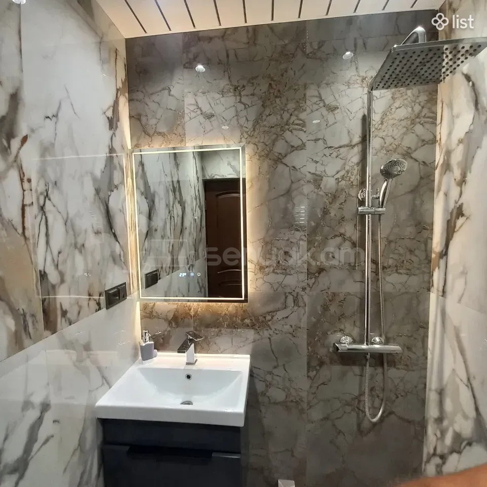2 Սենյականոց Բնակարան Քարե Շենքում, 55քմ, 3/5 հարկ, Կապիտալ Վերանորոգված, Կահավորված, Արևկող