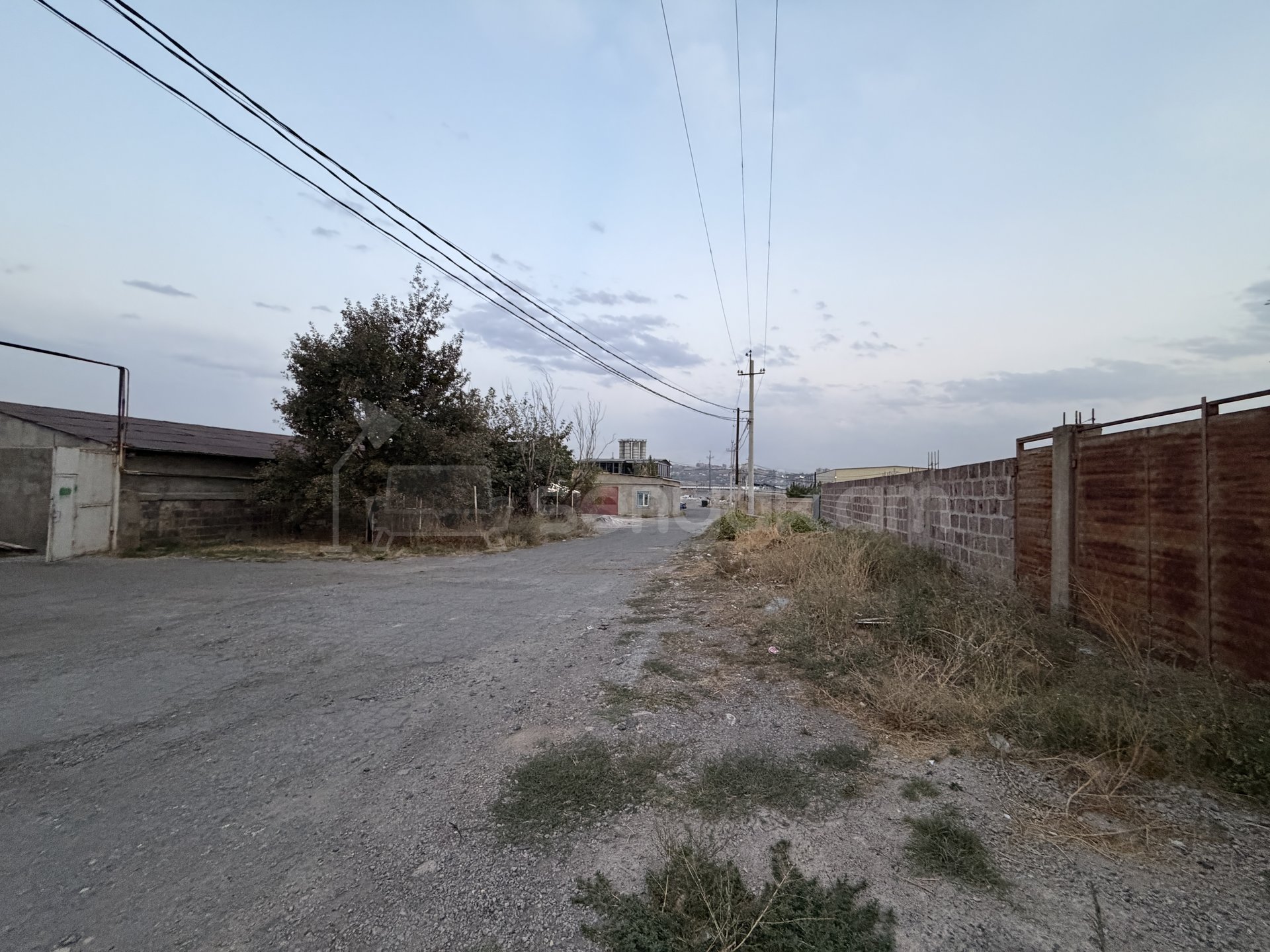 Առևտրի Տարածք, 335քմ, Կապիտալ Վերանորոգված