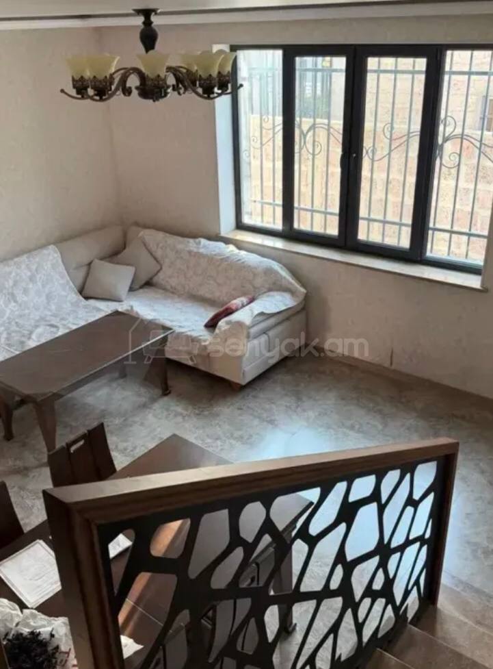 5 Սենյականոց Սեփական Տուն, 200քմ, Կապիտալ Վերանորոգված, Կահավորված