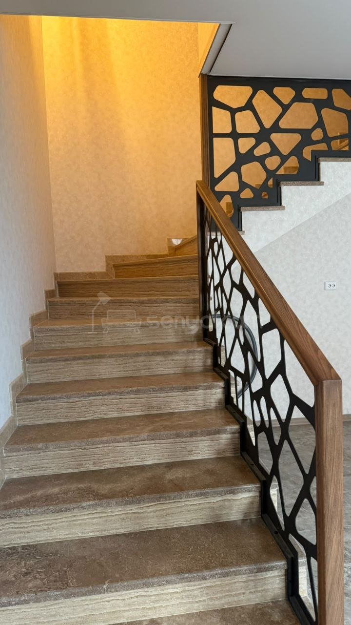 5 Սենյականոց Սեփական Տուն, 200քմ, Կապիտալ Վերանորոգված, Կահավորված