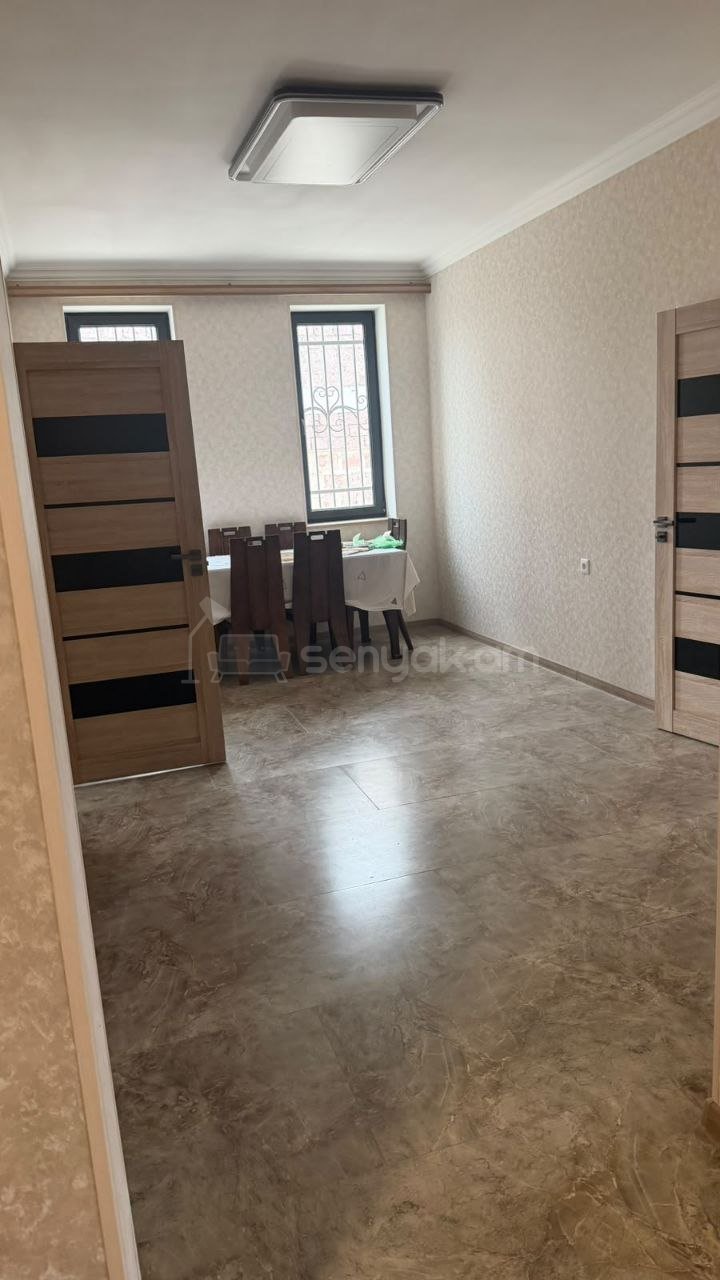 5 Սենյականոց Սեփական Տուն, 200քմ, Կապիտալ Վերանորոգված, Կահավորված
