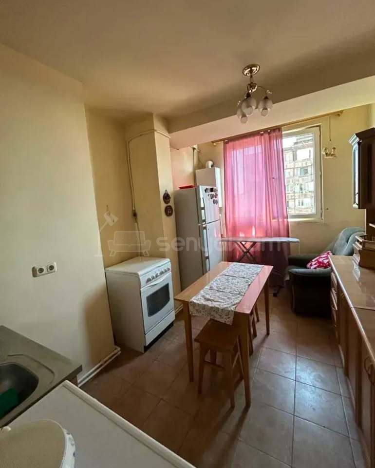 3 Սենյականոց Բնակարան, 51քմ, 11/13 հարկ, Կապիտալ Վերանորոգված