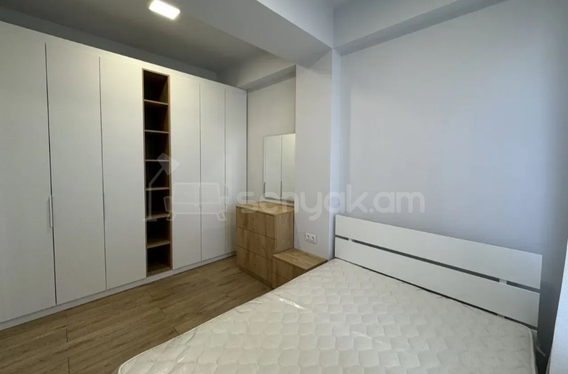 3 Սենյականոց Բնակարան Նորակառույցում, 74քմ, 12/18 հարկ, Կապիտալ Վերանորոգված