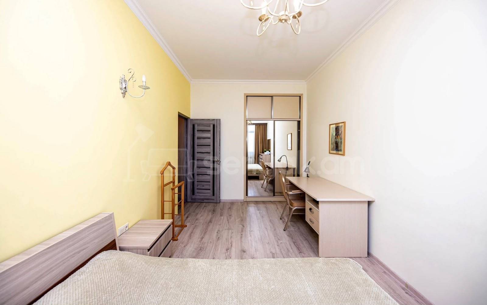 3 Սենյականոց Բնակարան Նորակառույցում, 100քմ, 10/22 հարկ, Կապիտալ Վերանորոգված, Կահավորված, Արևկող