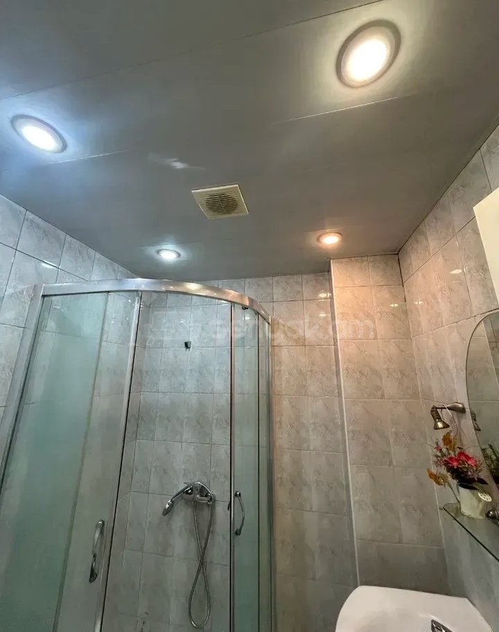 3 Սենյականոց Բնակարան, 51քմ, 10/13 հարկ, Նորմալ Վիճակում
