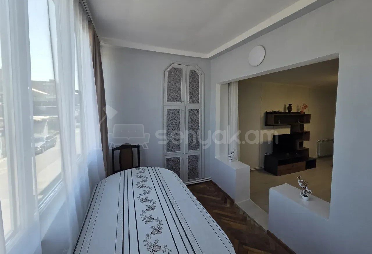 3 Սենյականոց Բնակարան, 74քմ, 2/4 հարկ, Կապիտալ Վերանորոգված