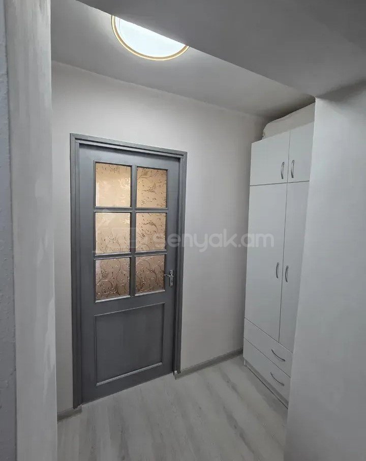 3 Սենյականոց Բնակարան, 74քմ, 2/4 հարկ, Կապիտալ Վերանորոգված