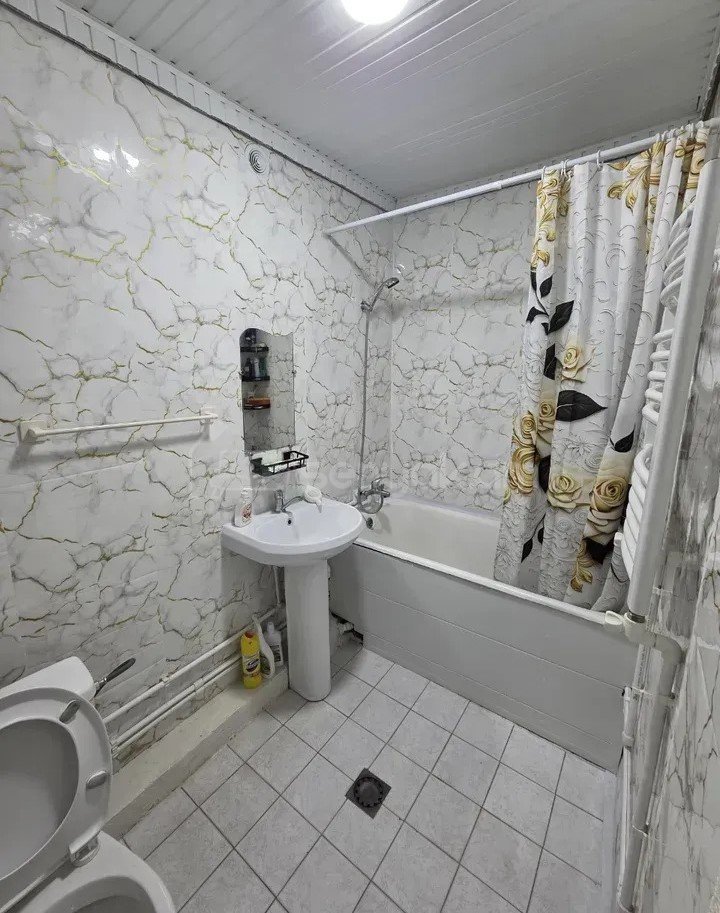 3 Սենյականոց Բնակարան, 74քմ, 2/4 հարկ, Կապիտալ Վերանորոգված