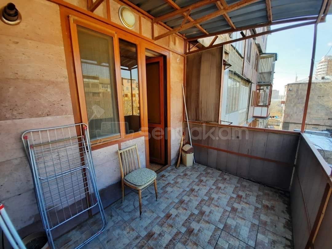 2 Սենյականոց Բնակարան Քարե Շենքում, 52քմ, 4/5 հարկ, Դիզայներական Վերանորոգված, Կահավորված, Արևկող
