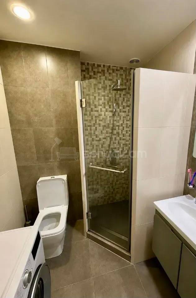 3 Սենյականոց Բնակարան Քարե Շենքում, 83քմ, 2/5 հարկ, Կապիտալ Վերանորոգված