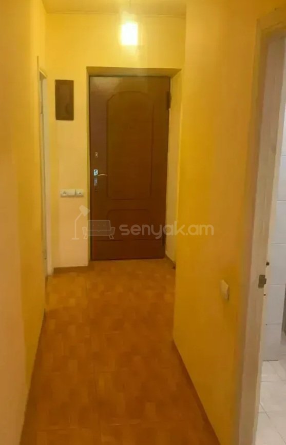 3 Սենյականոց Բնակարան Քարե Շենքում, 73քմ, 4/5 հարկ, Կոսմետիկ Վերանորոգված