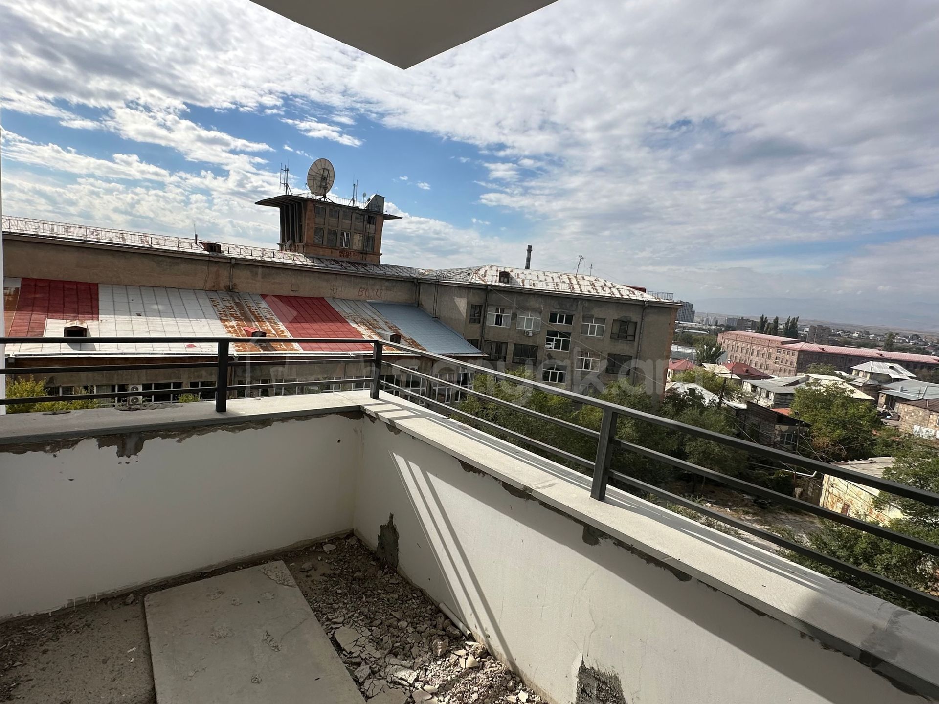 3 Սենյականոց Բնակարան Նորակառույցում, 106քմ, 3/14 հարկ, Զրոյական Վիճակում