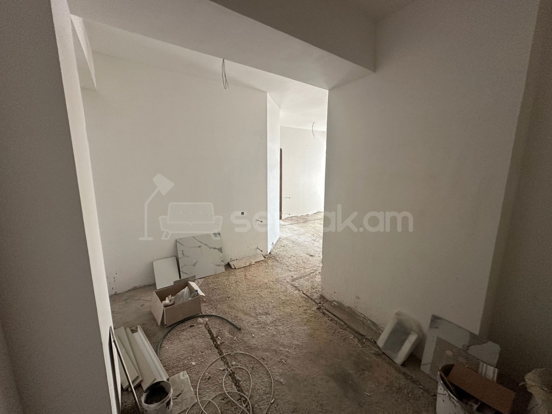 3 Սենյականոց Բնակարան Նորակառույցում, 106քմ, 3/14 հարկ, Զրոյական Վիճակում