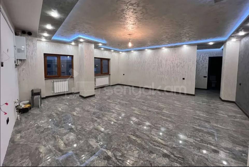 2 Սենյականոց Բնակարան Քարե Շենքում, 60քմ, 5/5 հարկ, Կապիտալ Վերանորոգված