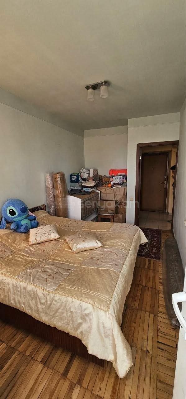 3 Սենյականոց Բնակարան Քարե Շենքում, 67քմ, 3/5 հարկ, Նորմալ Վիճակում