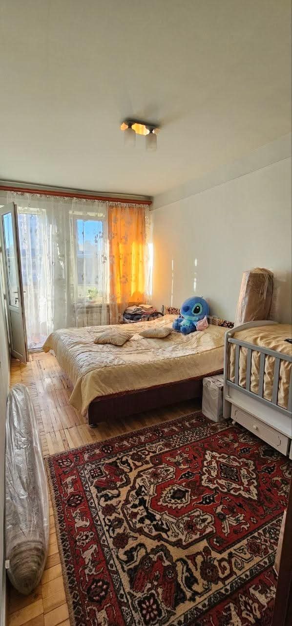 3 Սենյականոց Բնակարան Քարե Շենքում, 67քմ, 3/5 հարկ, Նորմալ Վիճակում