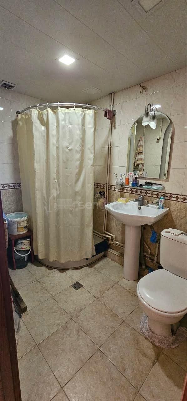 3 Սենյականոց Բնակարան Քարե Շենքում, 67քմ, 3/5 հարկ, Նորմալ Վիճակում