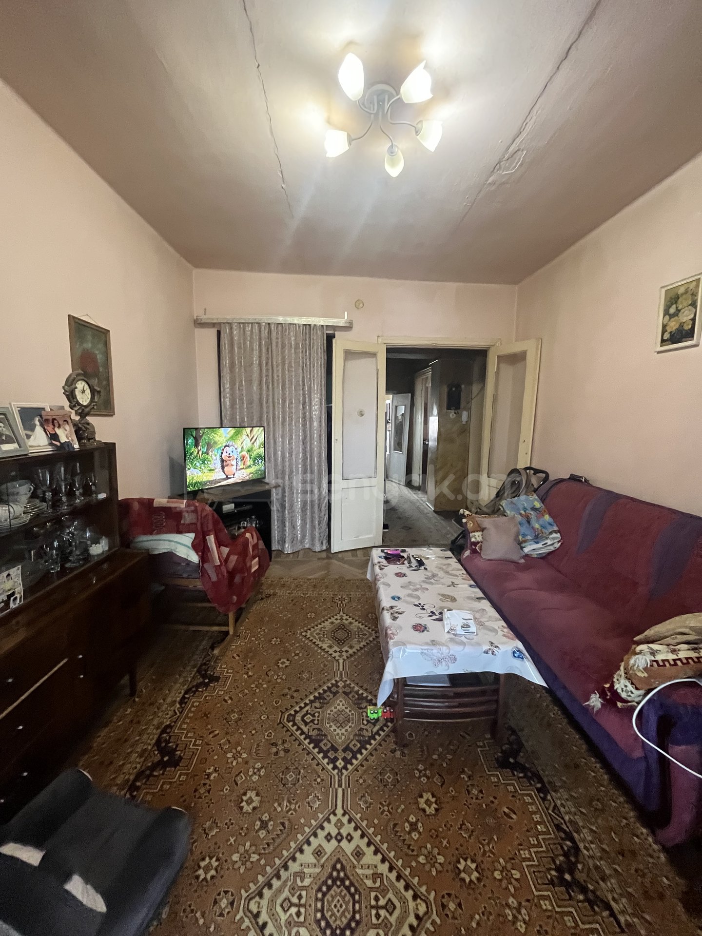 2 Սենյականոց Բնակարան Քարե Շենքում, 61քմ, 4/4 հարկ, Պետական Վիճակում