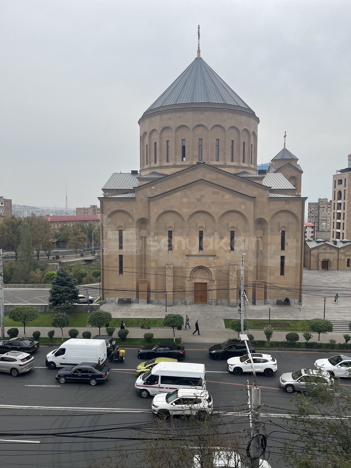 2 Սենյականոց Բնակարան Քարե Շենքում, 61քմ, 4/4 հարկ, Պետական Վիճակում