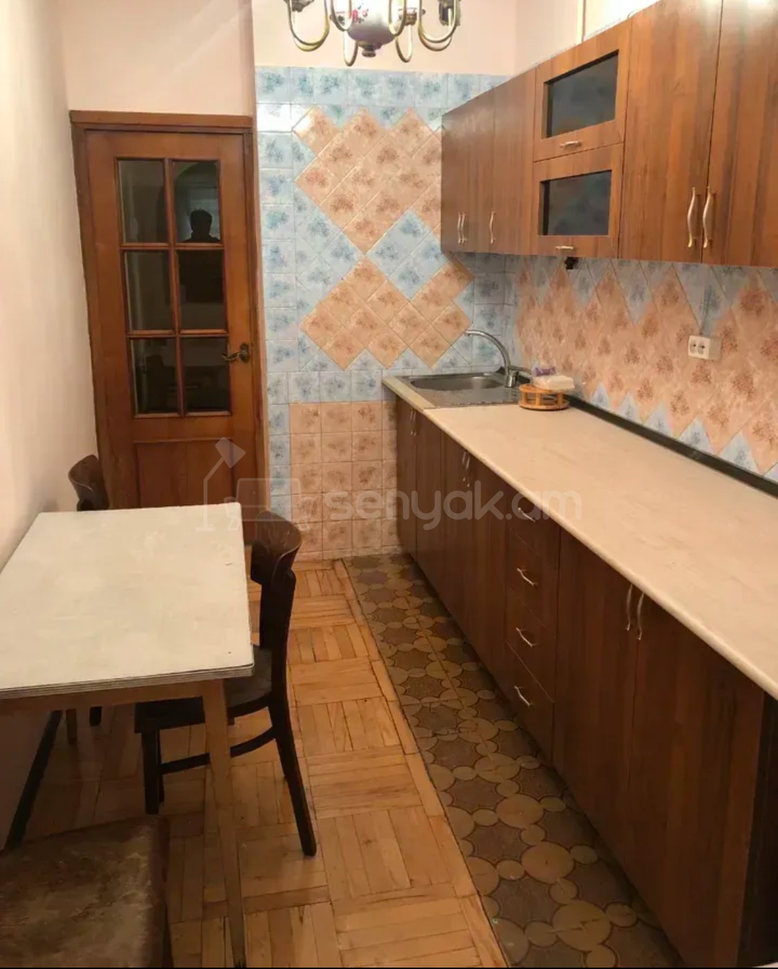 3 Սենյականոց Բնակարան, 72քմ, 1/9 հարկ, Նորմալ Վիճակում, Կահավորված