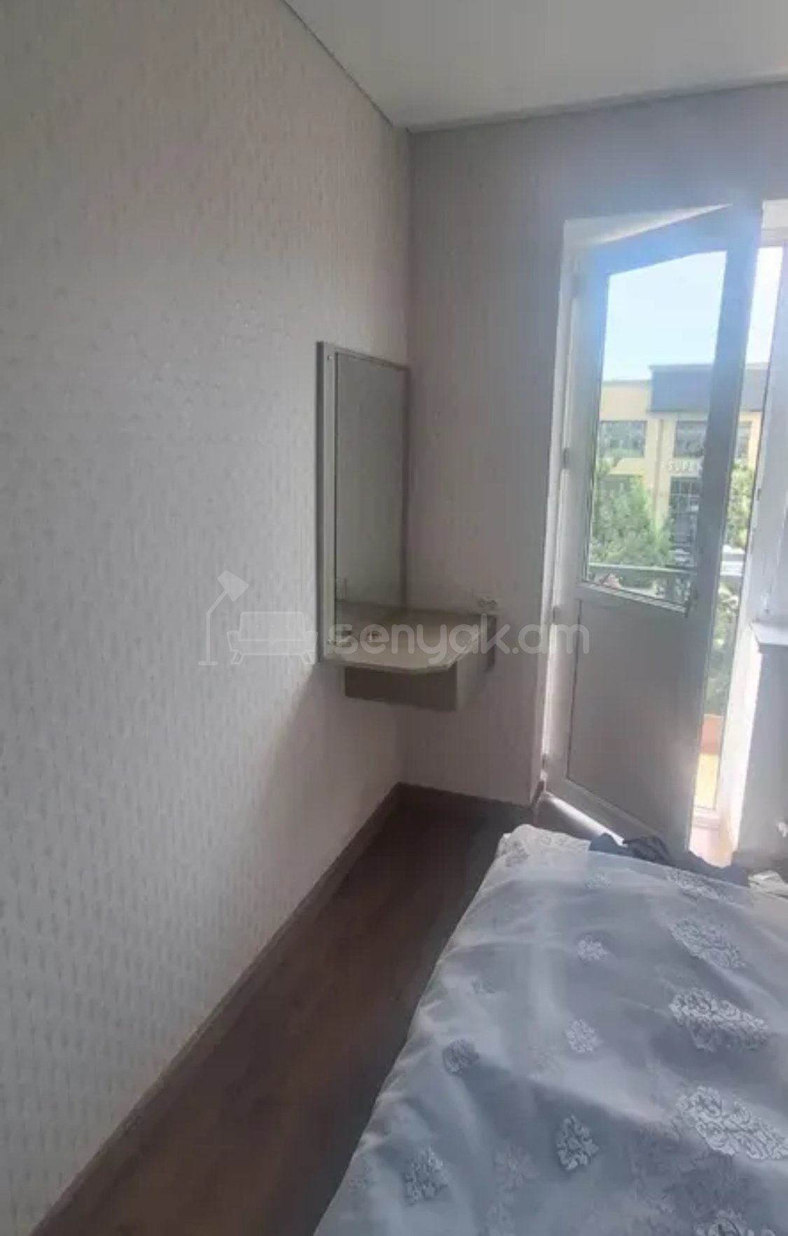 2 Սենյականոց Բնակարան Քարե Շենքում, 62քմ, 2/5 հարկ, Կապիտալ Վերանորոգված, Կահավորված