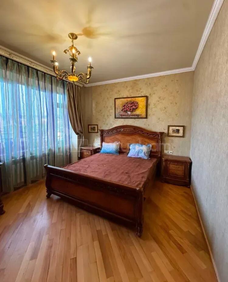 4 Սենյականոց Բնակարան, 149քմ, 11/14 հարկ, Կապիտալ Վերանորոգված, Կահավորված