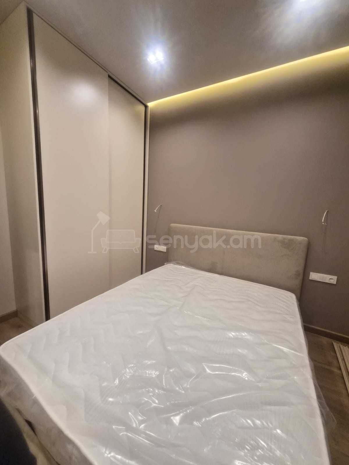 2 Սենյականոց Բնակարան Նորակառույցում, 47քմ, 9/12 հարկ, Դիզայներական Վերանորոգված, Կահավորված, Արևկող
