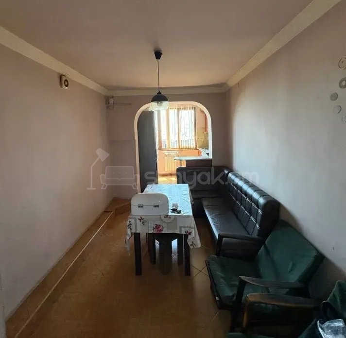 3 Սենյականոց Բնակարան, 75քմ, 5/5 հարկ, Կոսմետիկ Վերանորոգված