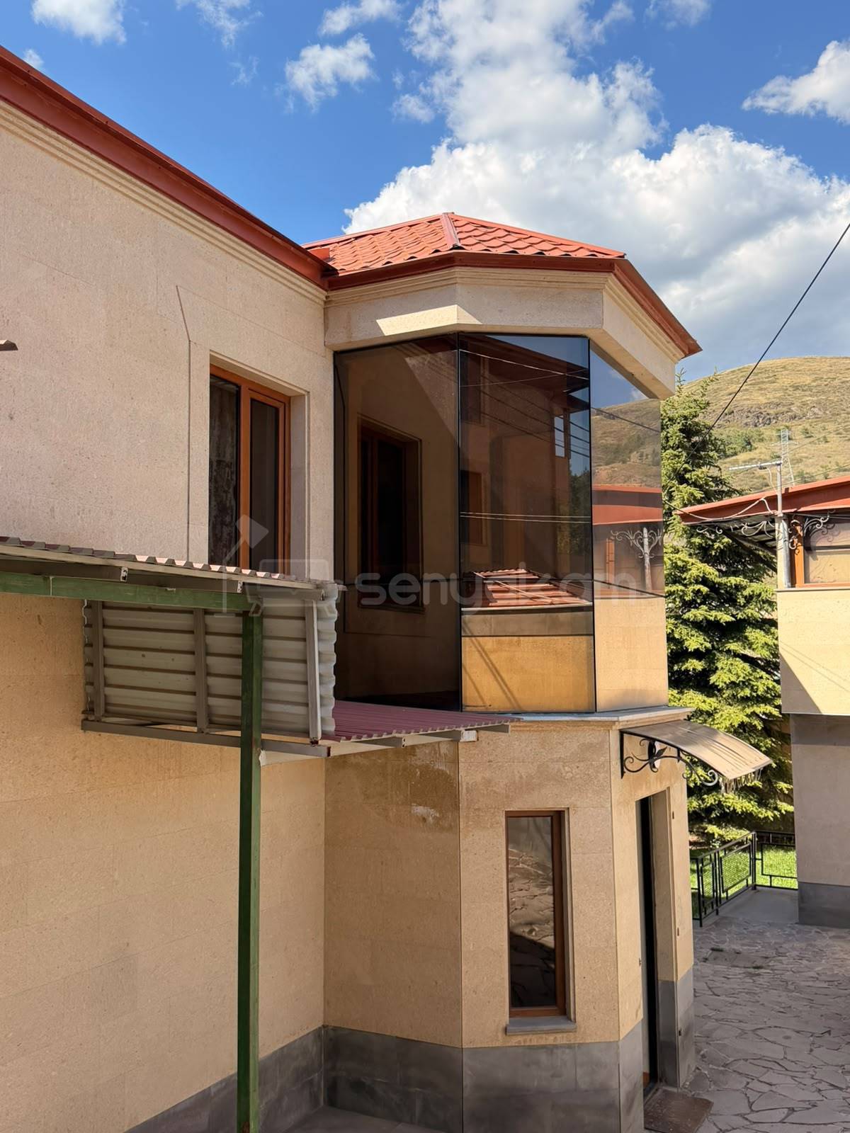 5 Սենյականոց Շքեղ Առանձնատուն, 450քմ, Լողավազանով