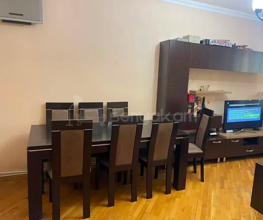 3 Սենյականոց Բնակարան, 75քմ, 7/9 հարկ, Նորմալ Վիճակում