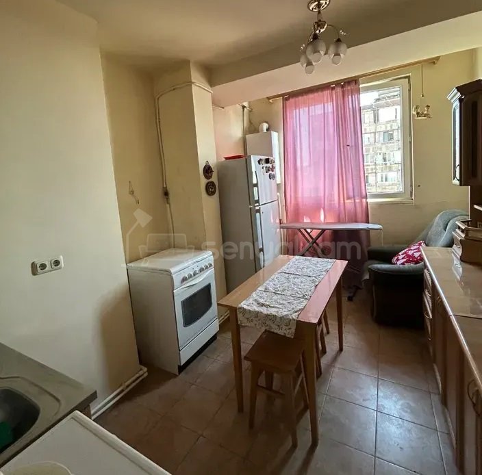 3 Սենյականոց Բնակարան, 51քմ, 10/13 հարկ, Կապիտալ Վերանորոգված