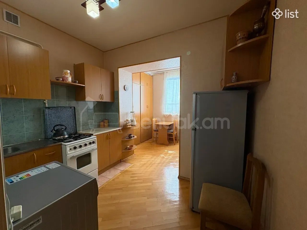 1 Սենյականոց Բնակարան Քարե Շենքում, 43քմ, 3/5 հարկ, Նորմալ Վիճակում