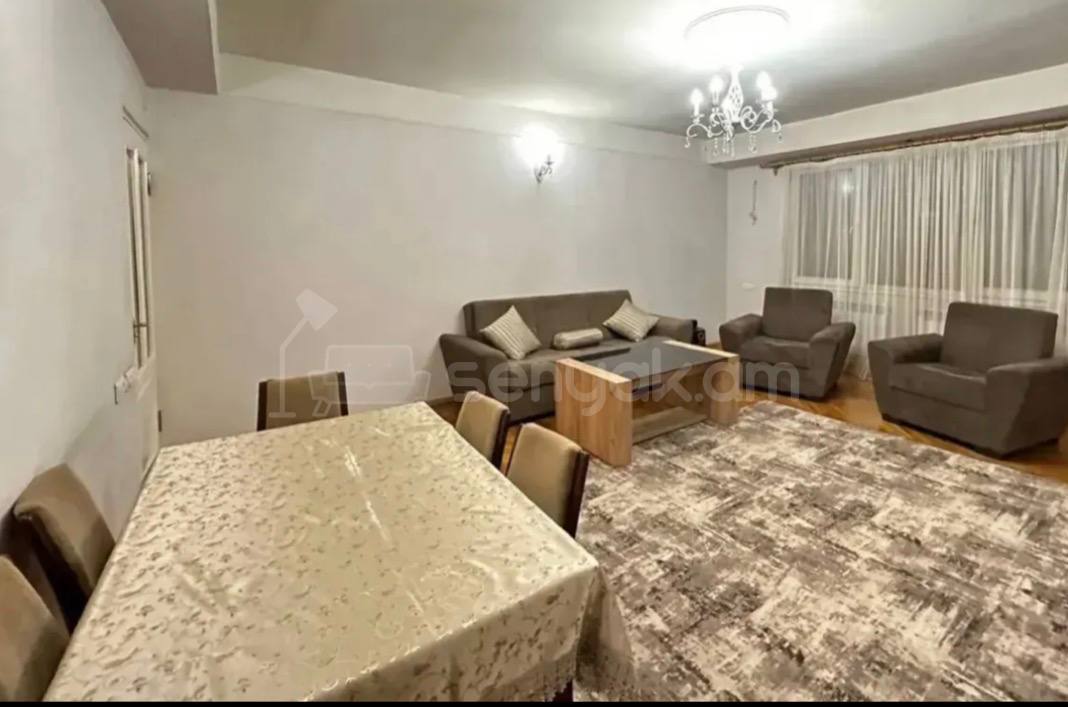 4 Սենյականոց Բնակարան, 90քմ, 6/9 հարկ, Նորմալ Վիճակում, Կահավորված, Արևկող