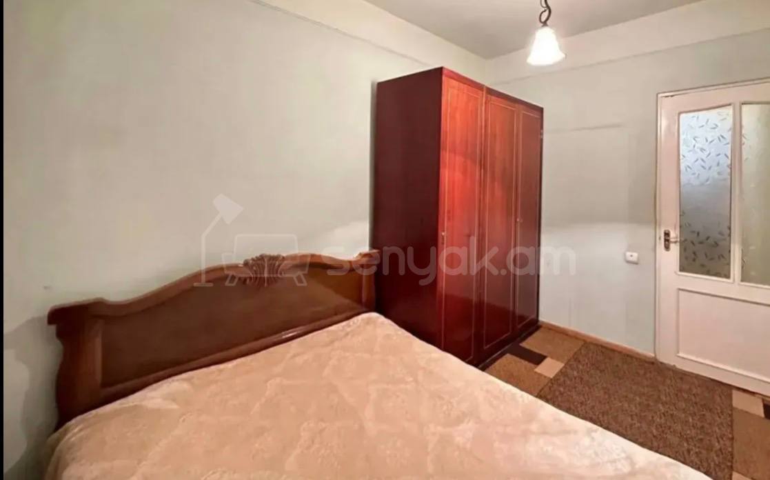 4 Սենյականոց Բնակարան, 90քմ, 6/9 հարկ, Նորմալ Վիճակում, Կահավորված, Արևկող