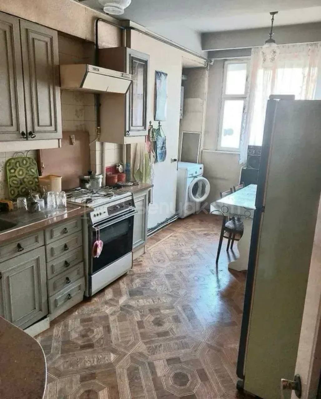 2 Սենյականոց Բնակարան, 72քմ, 3/10 հարկ, Նորմալ Վիճակում, Կահավորված, Արևկող