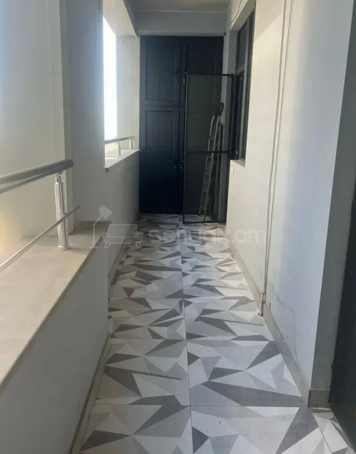 2 Սենյականոց Բնակարան, 70քմ, 5/15 հարկ, Կապիտալ Վերանորոգված, Կահավորված